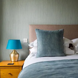 Chestnuts House Boutique 5* Bath