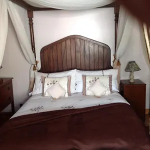 alice-guest-house.tophotelsbath.com/